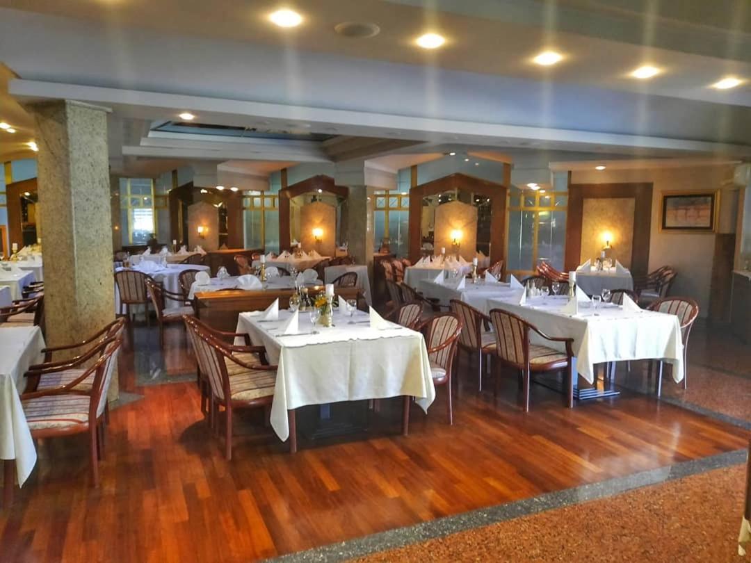 Hotel Bacchus 利夫诺 外观 照片