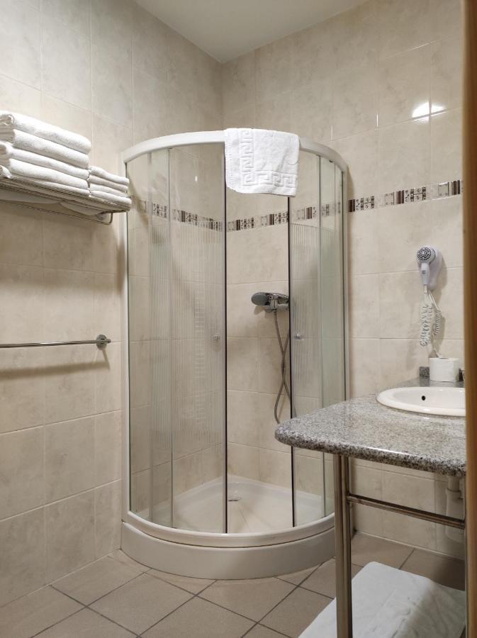 Hotel Bacchus 利夫诺 外观 照片