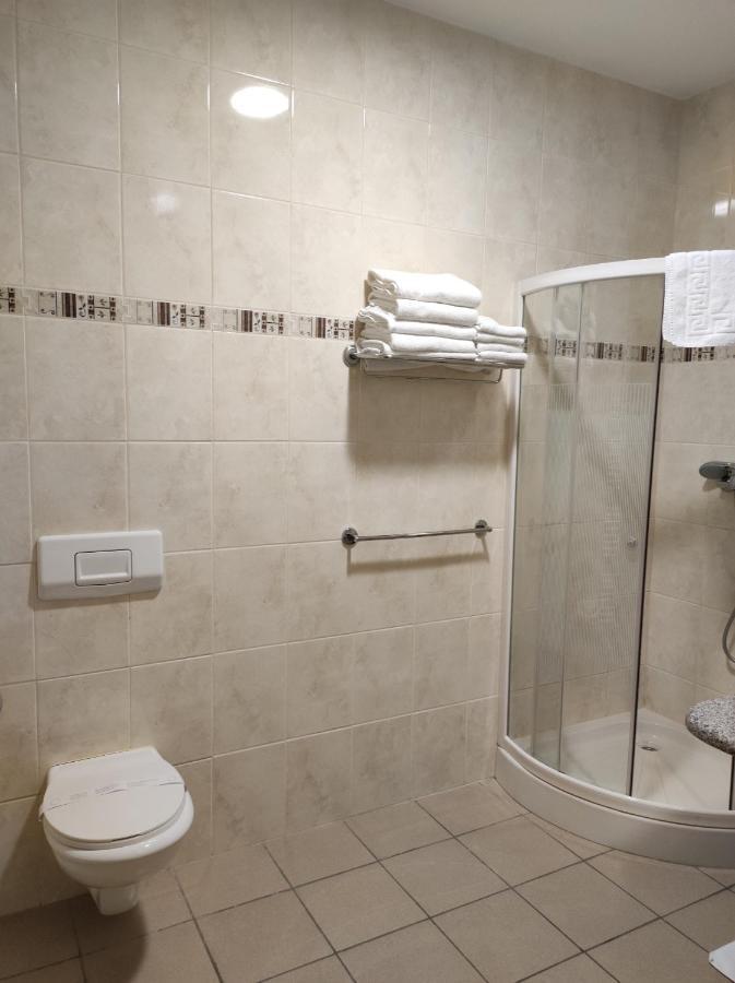 Hotel Bacchus 利夫诺 外观 照片